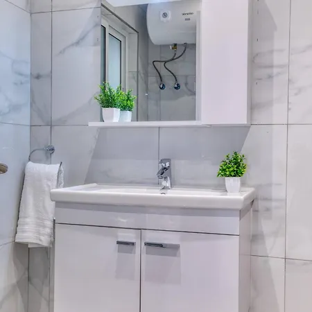 Modern 3-br With Views Of Valletta Lägenhet