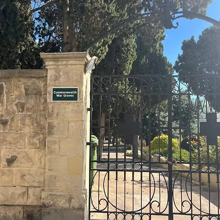 Modern 3-br With Views Of Valletta
