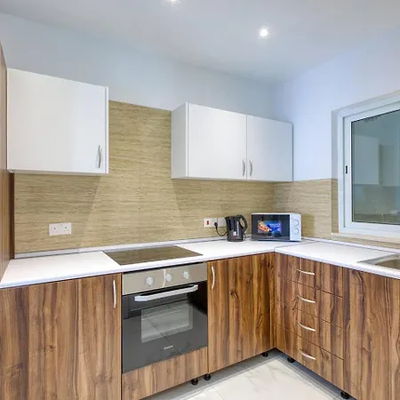 Modern 3-br With Views Of Valletta Apartmán *