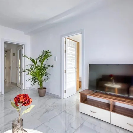 Modern 3-br With Views Of Valletta Apartmán